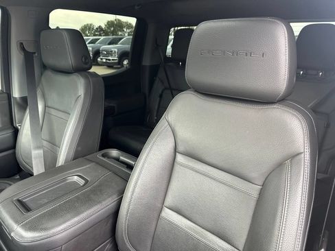 Certified 2022 GMC Sierra 1500 Denali w/ Denali Premium Package AWD/4WD image 17