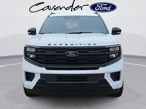 New 2025 Ford Expedition Platinum w/ Stealth Performance Package AWD/4WD image 9