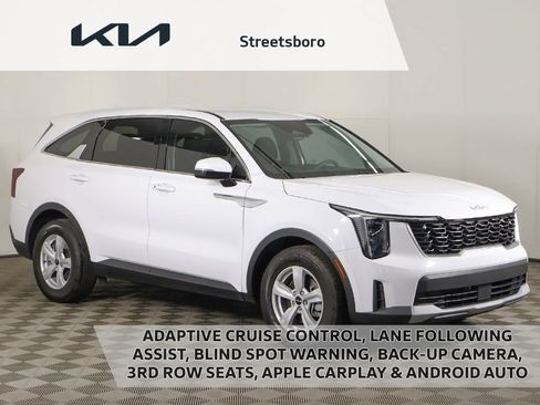 Used 2024 Kia Sorento LX FWD image 1