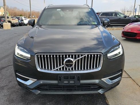 Used 2021 Volvo XC90 T6 Inscription w/ Lounge Package image 2