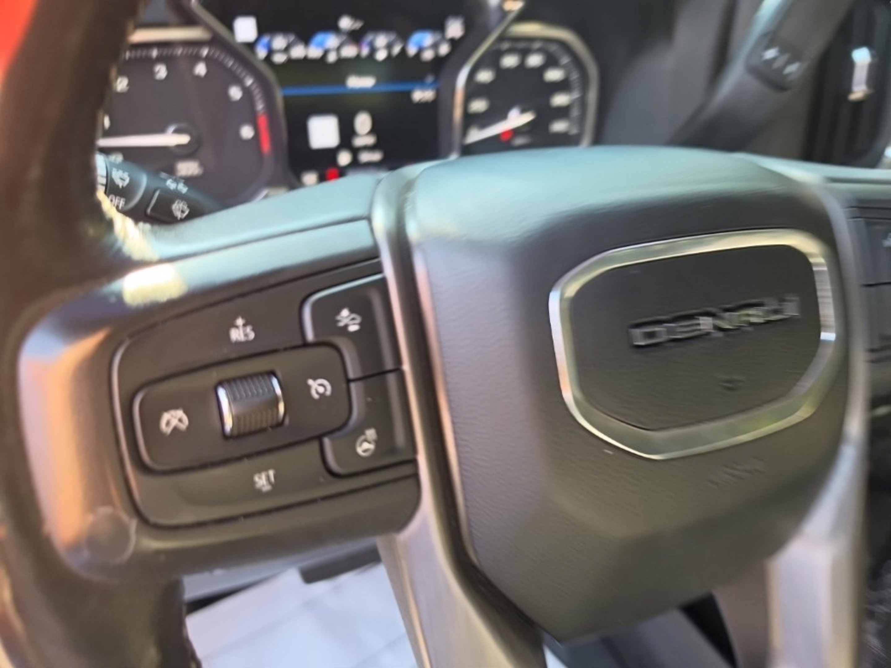 Used 2022 GMC Sierra 1500 Denali w/ Denali Premium Package AWD/4WD image 13