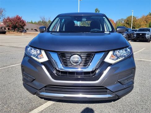 Used 2020 Nissan Rogue S image 2