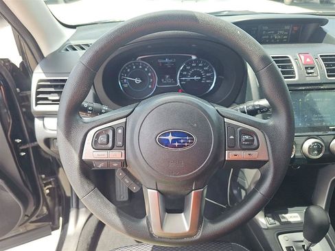 Used 2017 Subaru Forester 2.5i Premium AWD/4WD image 16
