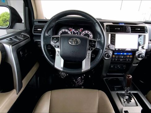 Used 2024 Toyota 4Runner Limited RWD image 6