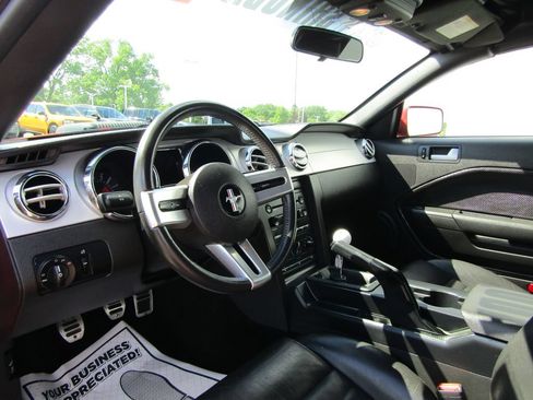 Used 2006 Ford Mustang GT RWD image 16