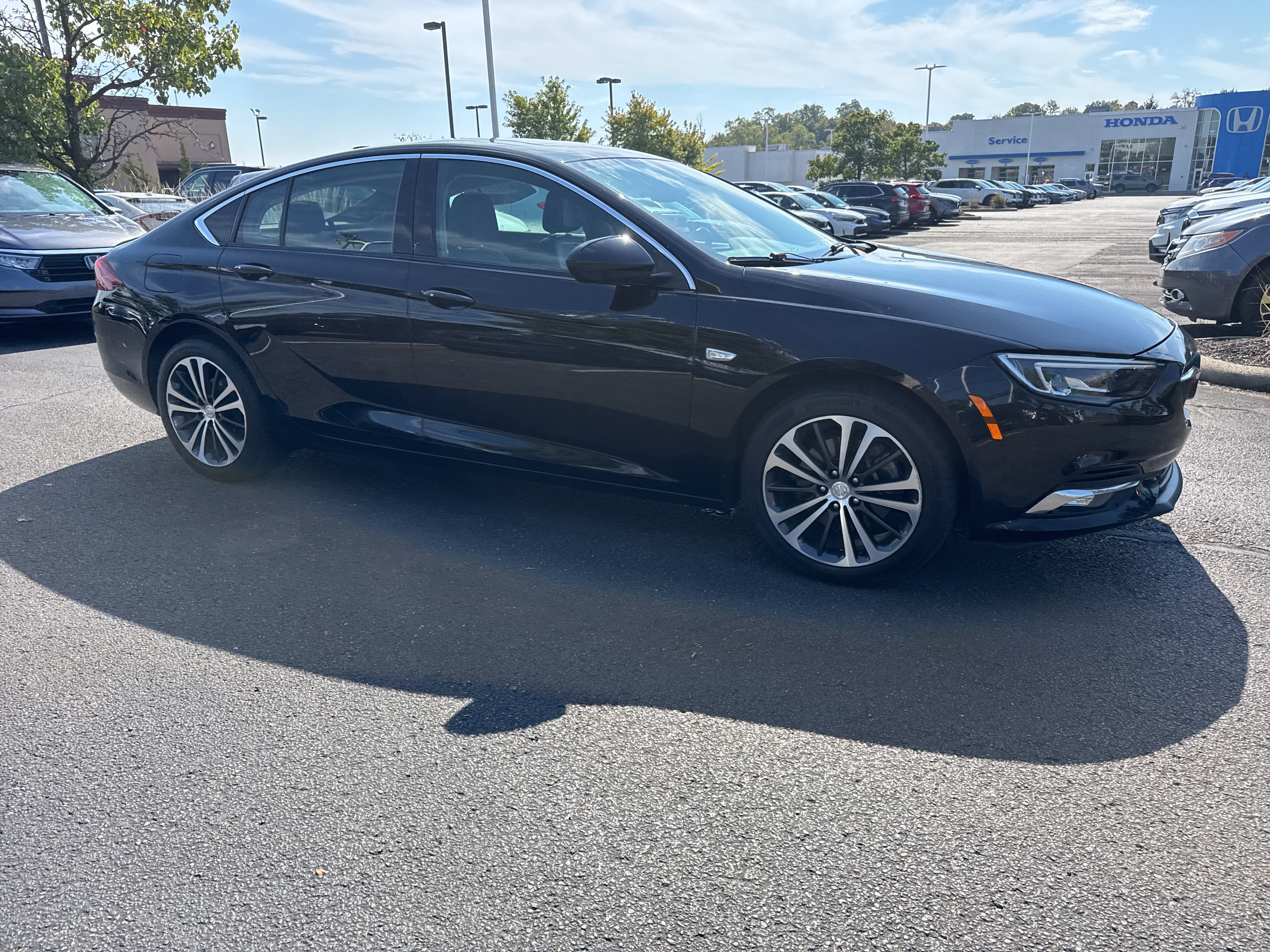 Used 2019 Buick Regal Essence w/ Driver Confidence Package I AWD/4WD image 23