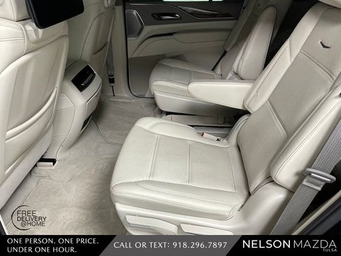 Used 2022 Cadillac Escalade Sport Platinum w/ Heavy-Duty Trailer Package image 37