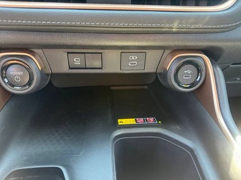 Used 2025 Toyota Grand Highlander AWD Hybrid image 34