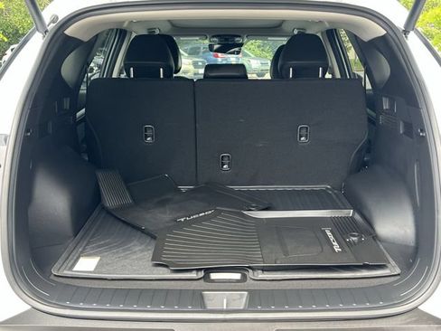 Certified 2025 Hyundai Tucson Limited AWD/4WD image 38