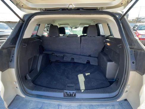 Used 2017 Ford Escape SE image 16