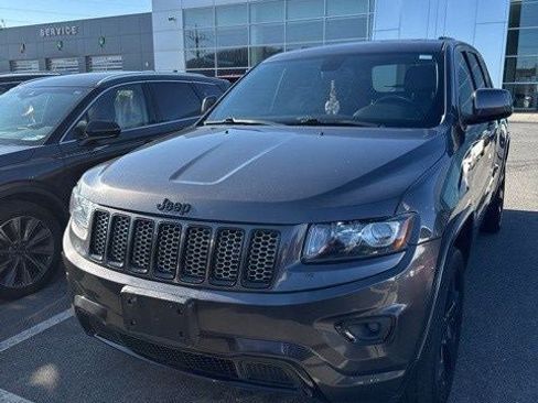 Used 2015 Jeep Grand Cherokee Altitude AWD/4WD image 8