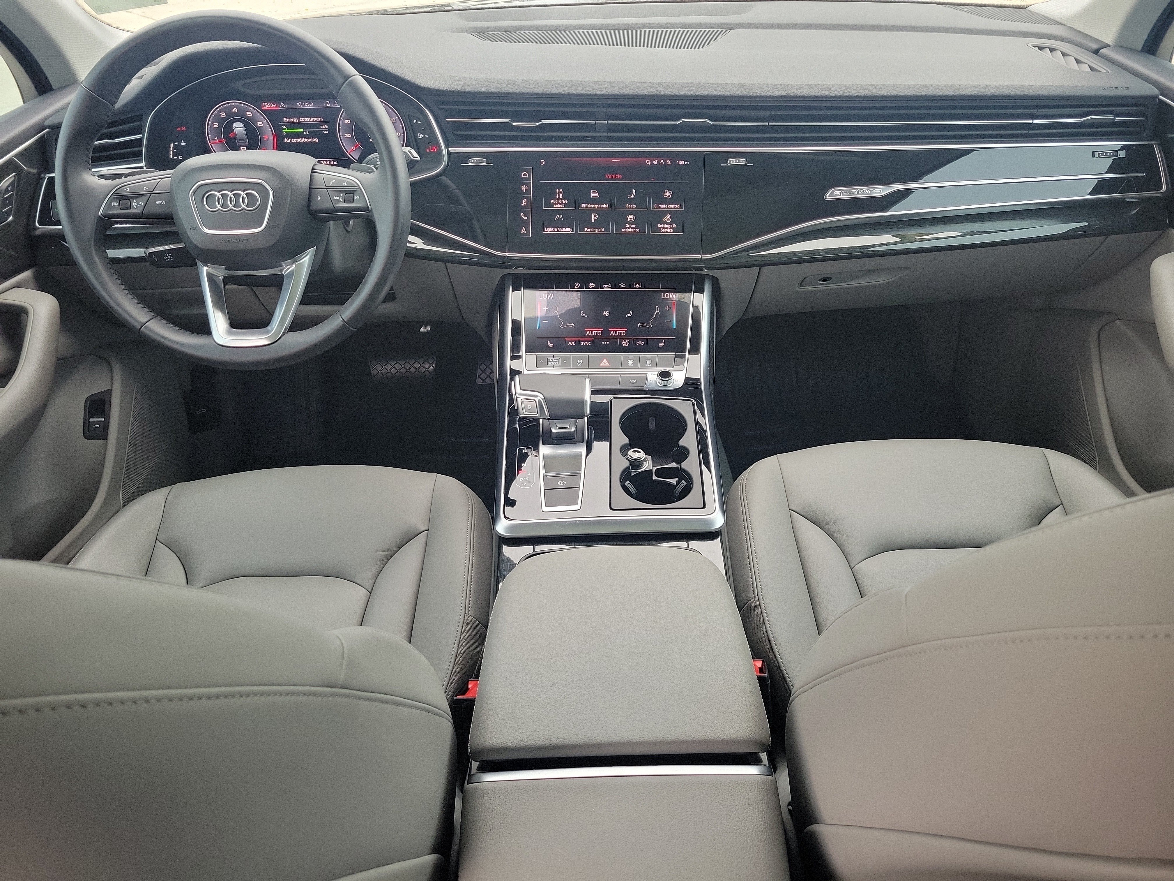 Used 2020 Audi Q7 2.0T Premium w/ Convenience Package AWD/4WD image 16