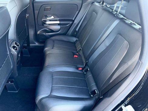Used 2025 Mercedes-Benz GLA 250 image 25