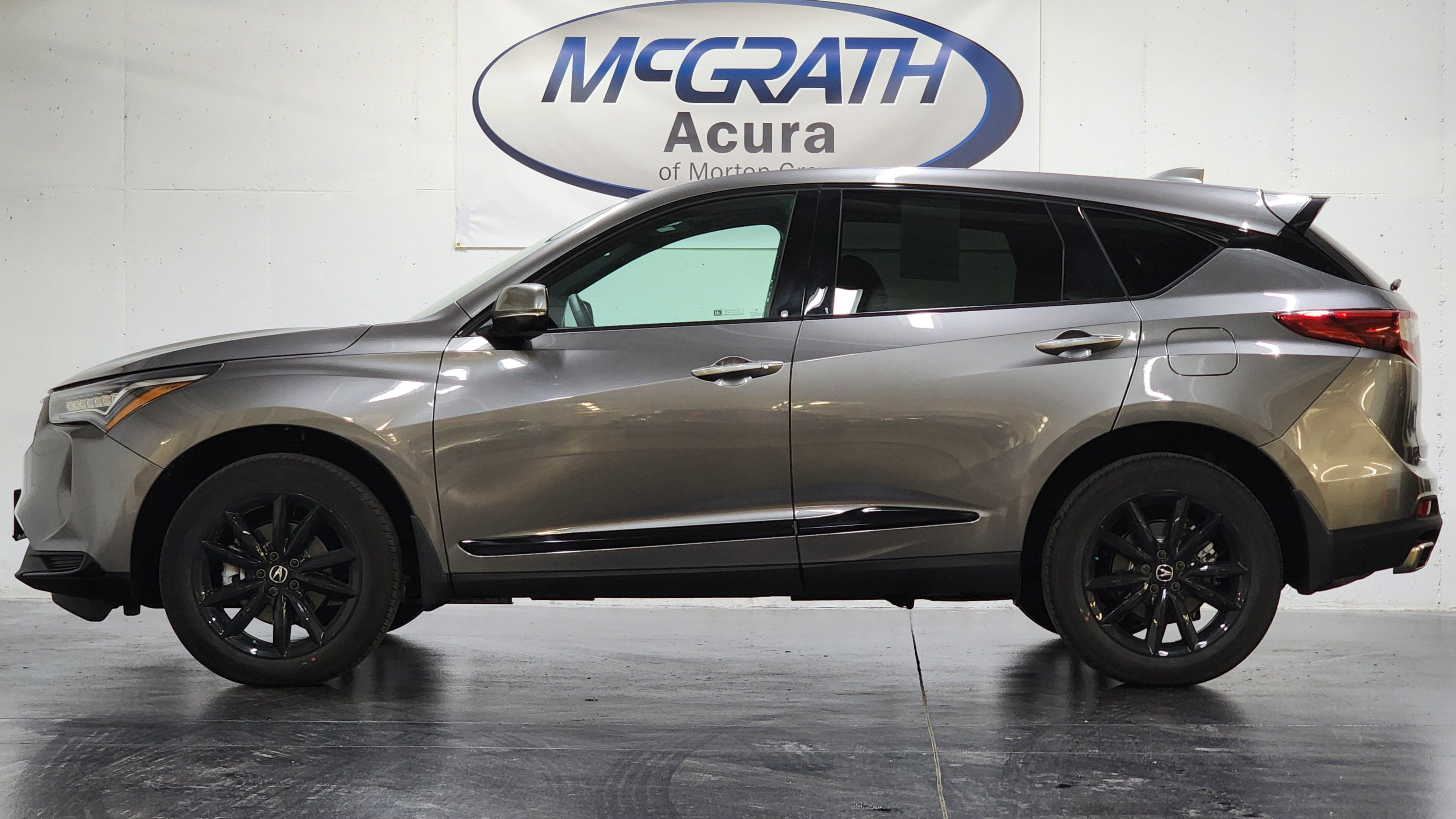 Used 2026 Acura RDX SH-AWD image 9