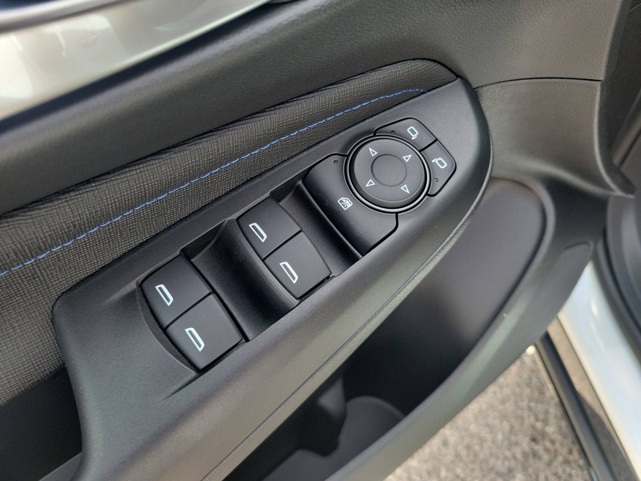 New 2026 Buick Envista Sport Touring w/ Convenience I Package FWD image 17