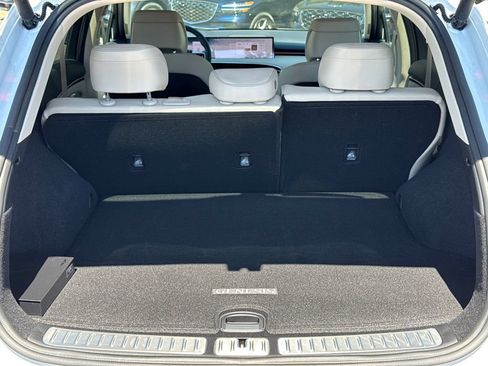 New 2026 Genesis GV70 2.5T Select AWD/4WD image 18