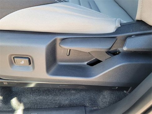 Used 2024 Toyota Tacoma TRD Sport image 14