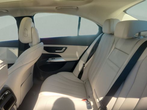 Used 2026 Mercedes-Benz E 350 Sedan image 7