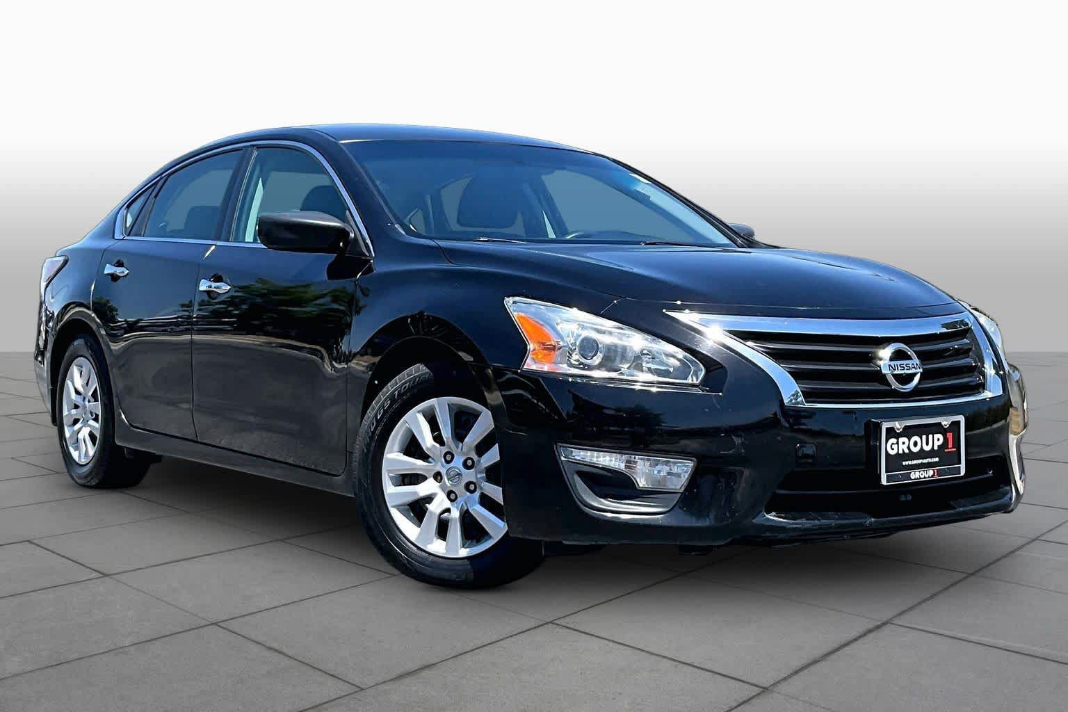 Used 2015 Nissan Altima 2.5 S w/ Power Driver Seat Package FWD image 3