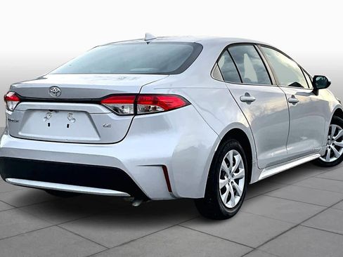 Used 2022 Toyota Corolla LE image 13