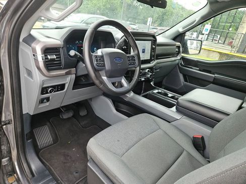 Used 2025 Ford F150 XLT w/ Equipment Group 301A Standard AWD/4WD image 13