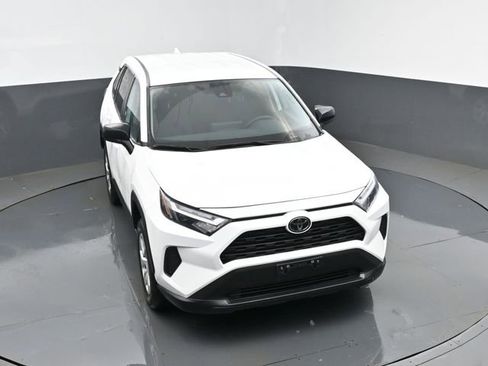 Used 2024 Toyota RAV4 LE image 18