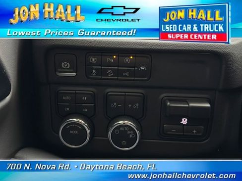 Used 2025 Chevrolet Tahoe LS image 30