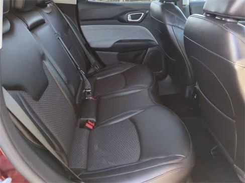 Used 2022 Jeep Compass Latitude w/ Convenience Group image 21