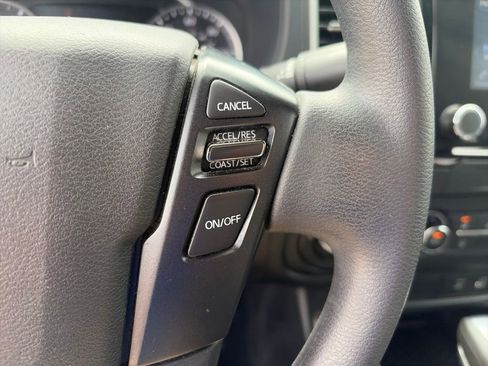 Certified 2022 Nissan Frontier SV AWD/4WD image 13