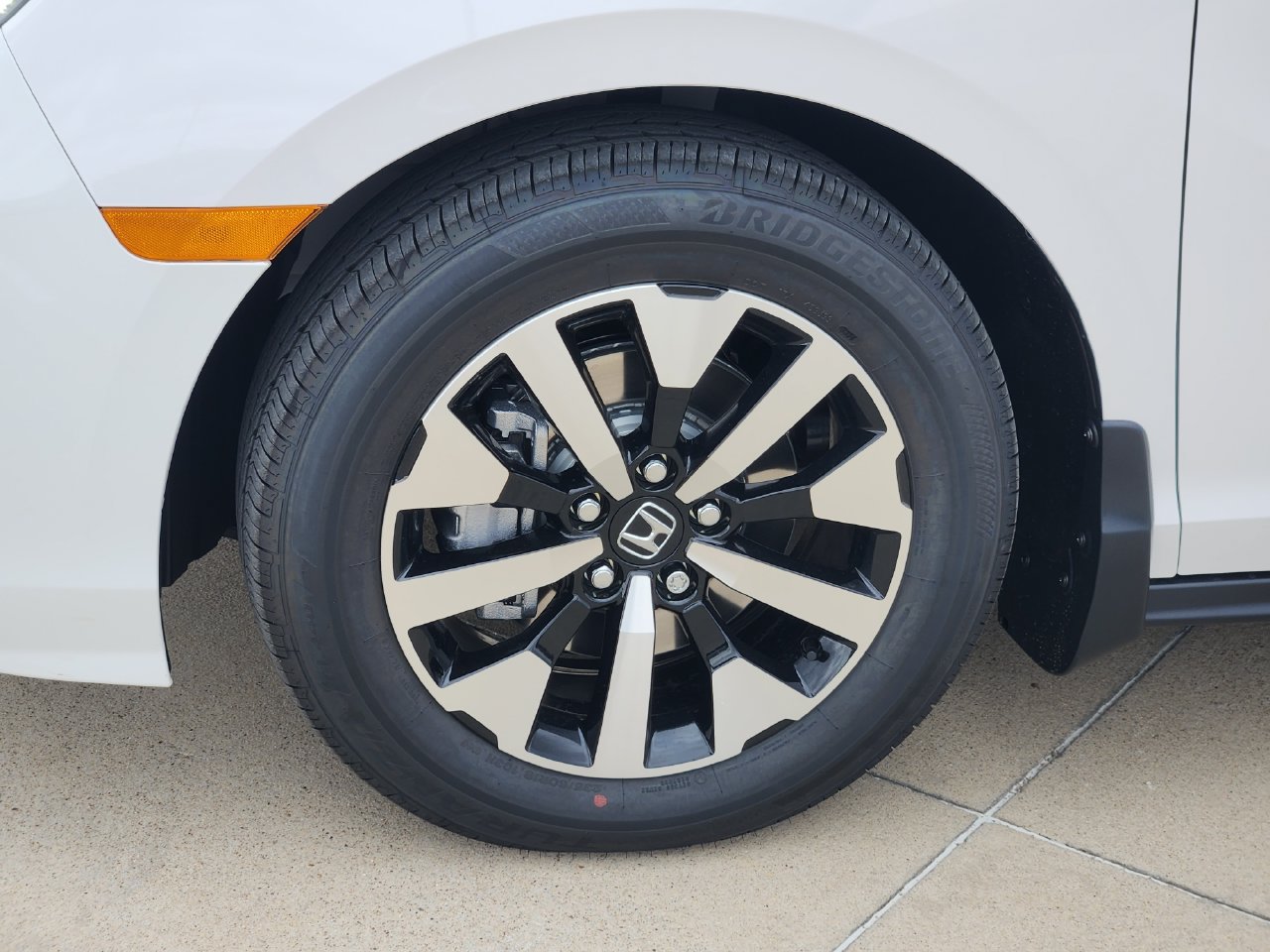 New 2027 Honda Odyssey EX-L image 8