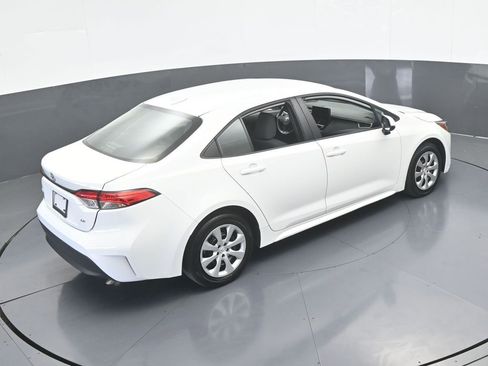 Used 2024 Toyota Corolla LE image 48