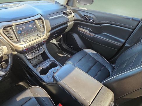 Certified 2020 GMC Acadia Denali w/ LPO, Floor Liner Package image 13