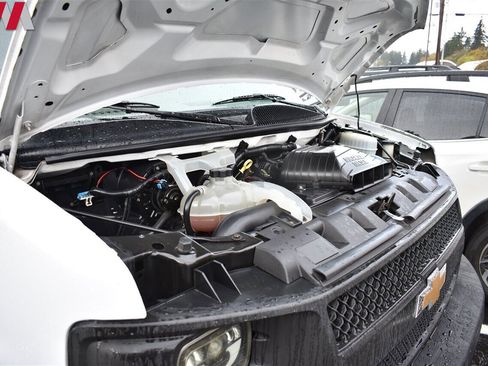 Used 2006 Chevrolet Express 3500 image 26