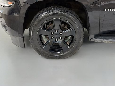 Used 2017 Chevrolet Tahoe LT w/ Luxury Package AWD/4WD image 34
