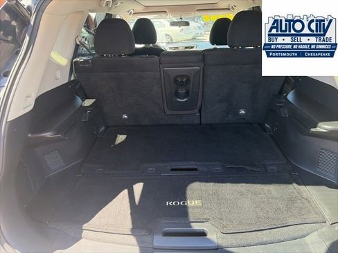 Used 2015 Nissan Rogue SV w/ SV Premium Package FWD image 21