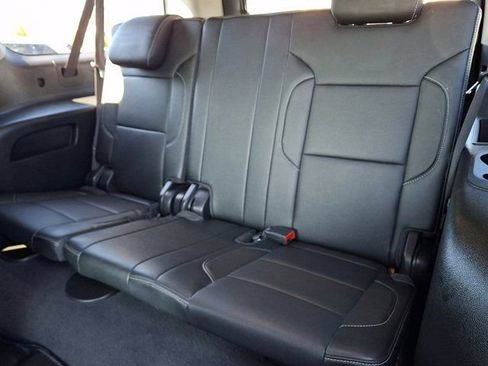 Used 2020 Chevrolet Suburban Premier AWD/4WD image 14