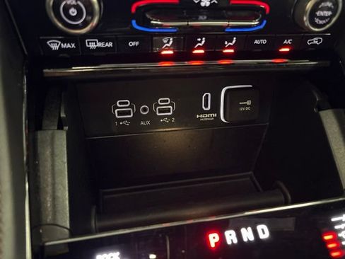 Used 2025 Jeep Grand Cherokee L Summit AWD/4WD image 52