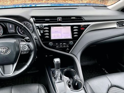 Certified 2018 Toyota Camry SE w/ Protection Package (Q2) image 6