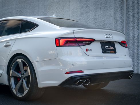 Used 2019 Audi S5 Premium Plus w/ Premium Plus image 3