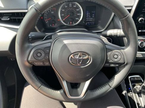 Used 2022 Toyota Corolla SE image 19