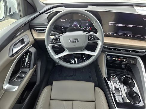 New 2025 Audi Q5 Premium Plus image 13
