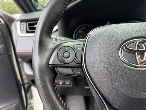 Used 2021 Toyota RAV4 XSE w/ Weather Package AWD/4WD image 16