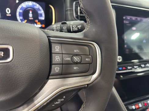 Used 2024 Jeep Wagoneer Series II w/ Convenience Group I image 26