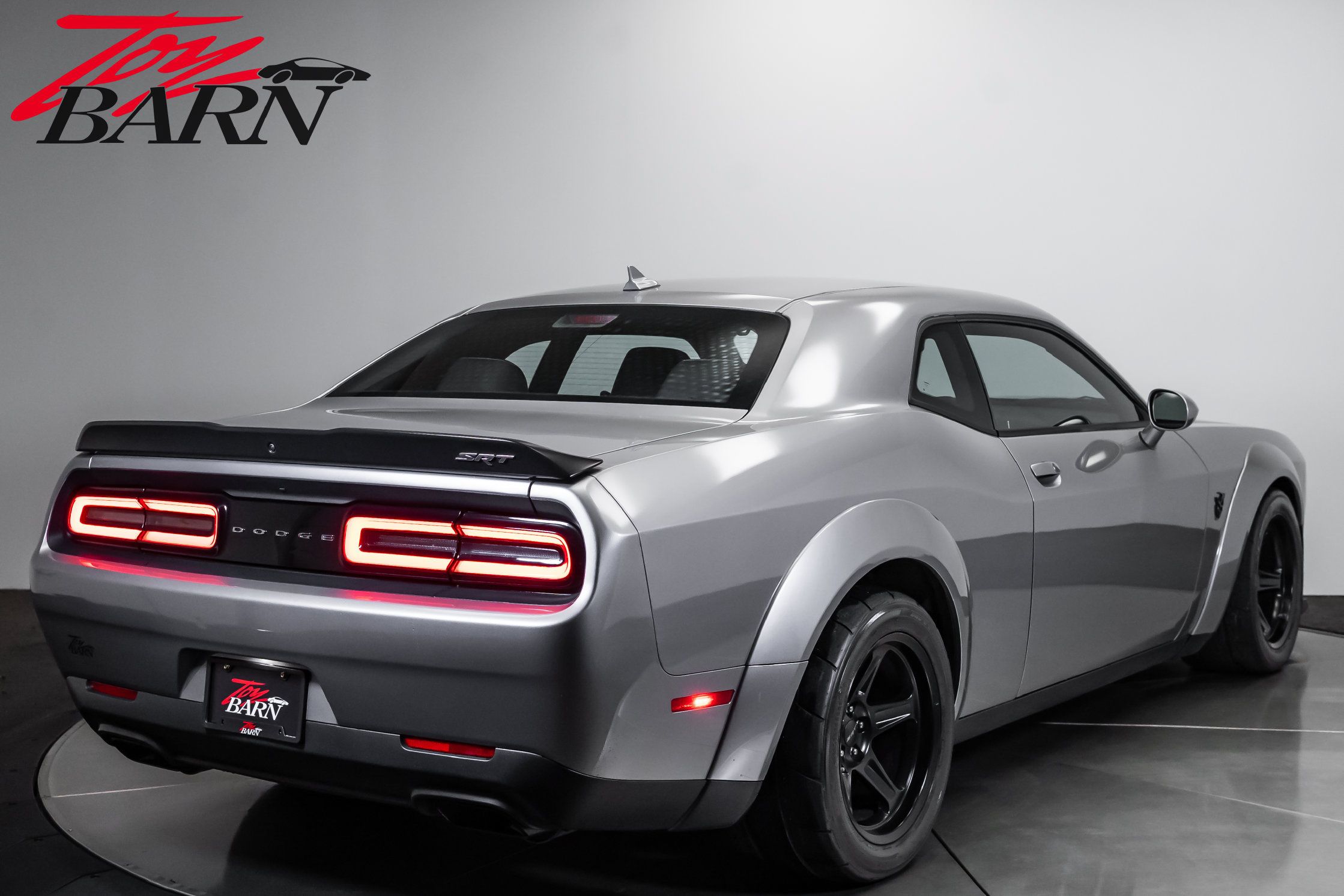 Used 2018 Dodge Challenger SRT Demon RWD image 5