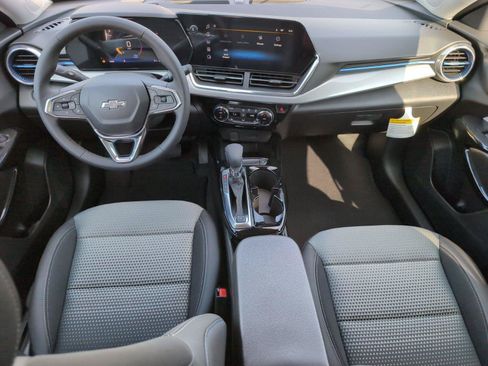 New 2026 Chevrolet Trax LT w/ Driver Confidence Package FWD image 32