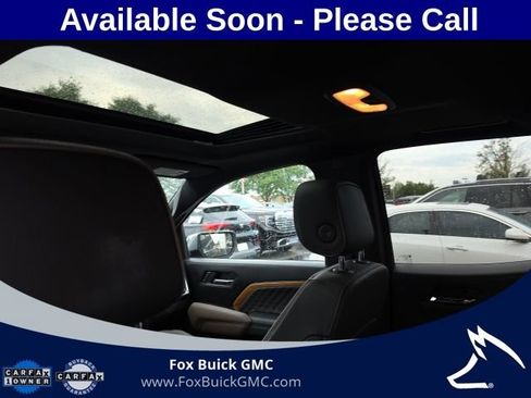 Used 2024 GMC Canyon Denali w/ LPO, Denali Black Edition AWD/4WD image 9