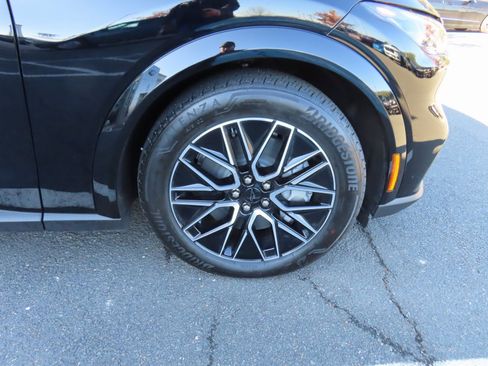 Used 2025 Ford Mustang Mach-E Premium image 13