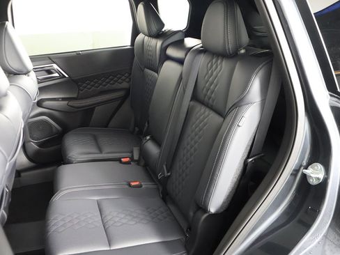 New 2025 Mitsubishi Outlander SEL Black Edition image 36