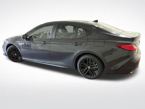 Used 2026 Toyota Camry SE FWD image 4