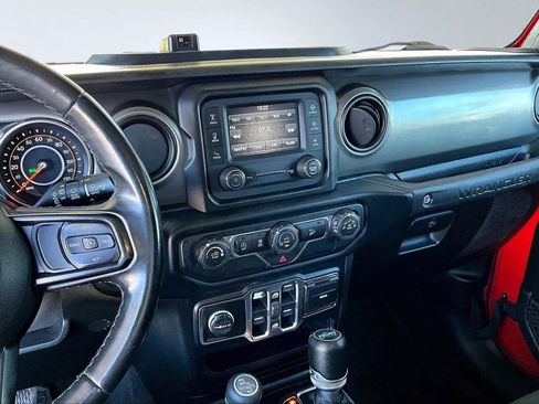 Used 2019 Jeep Wrangler Unlimited Sport S AWD/4WD image 9